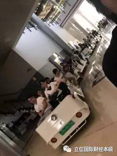 参观体验 ▏立信国际财经学生上汽大众厂参观 感受汽车制造魅力